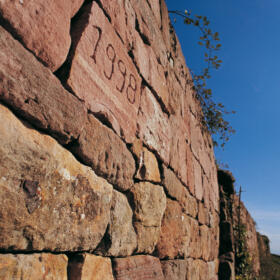 Vigne mur Domaines Schlumberger Alsace